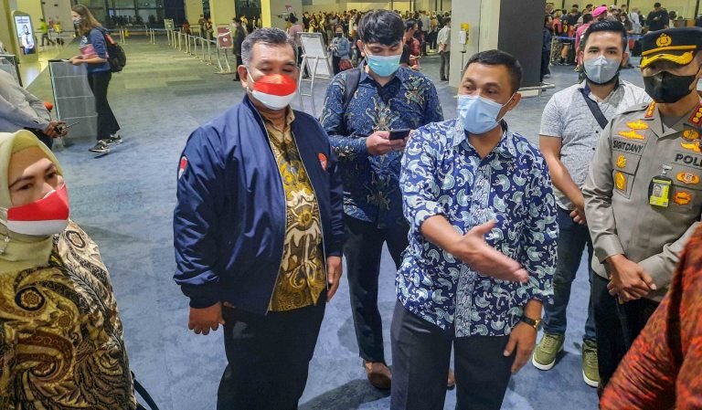 Sempat_Disekap_di_Kamboja,_12_PMI_Telah__Selamat_Tiba_di_Tanah_Air_20220805_200230
