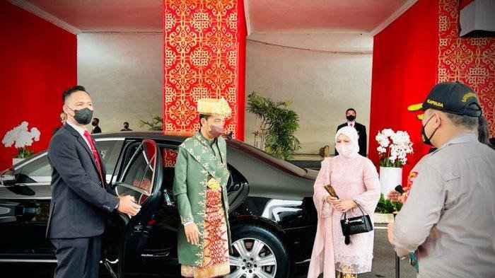 jokowi-pakai-baju-adat-paksian-dari-bangka-belitung
