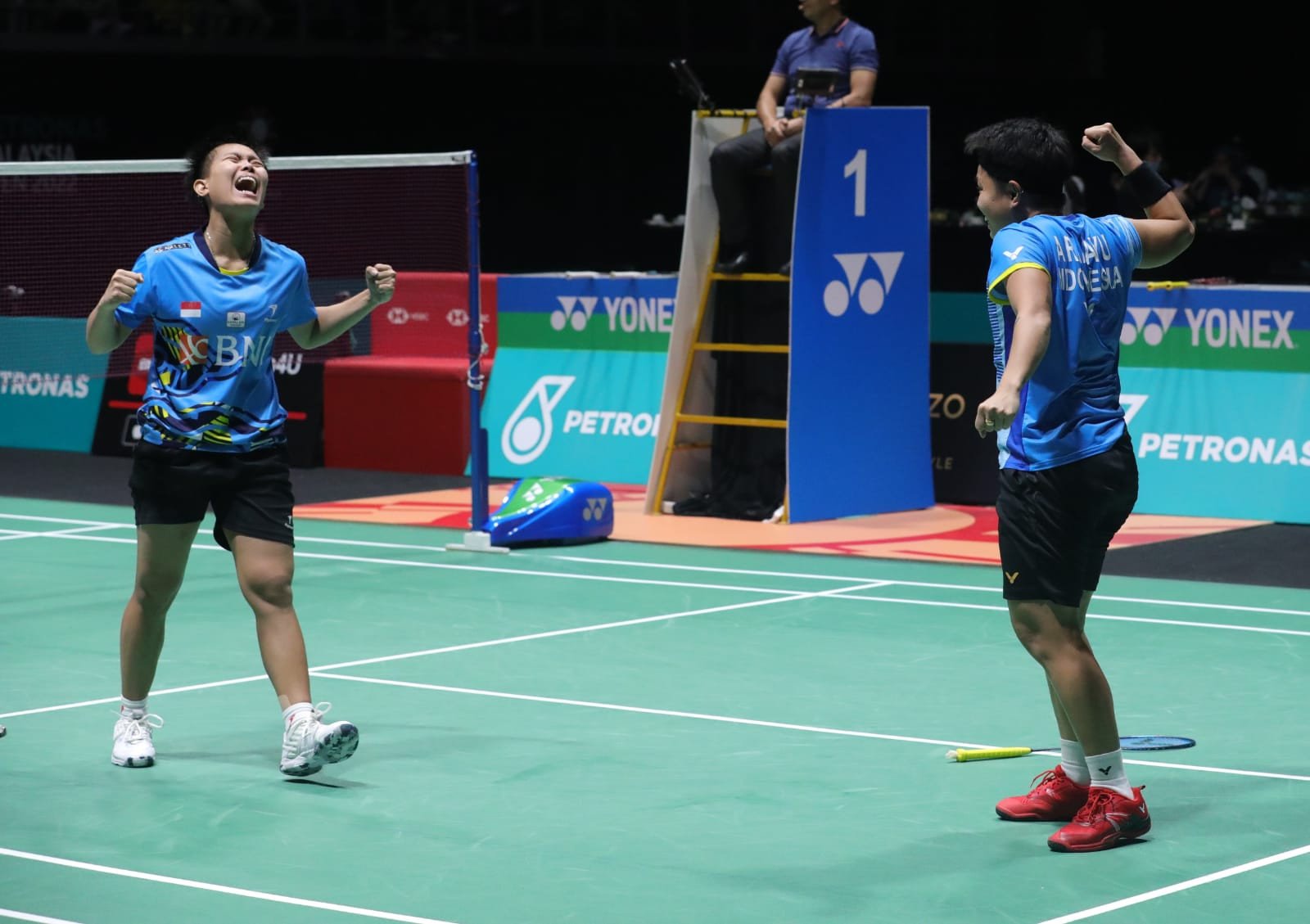 selebrasi-apriyani-rahayusiti-fadia-silva-ramadhanti-saat-me-z6u9