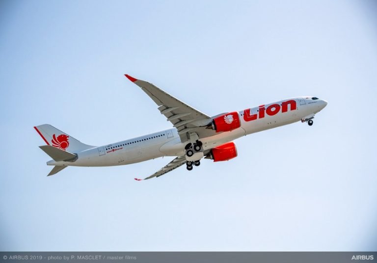 Airbus 330-900 Lion Air (1)