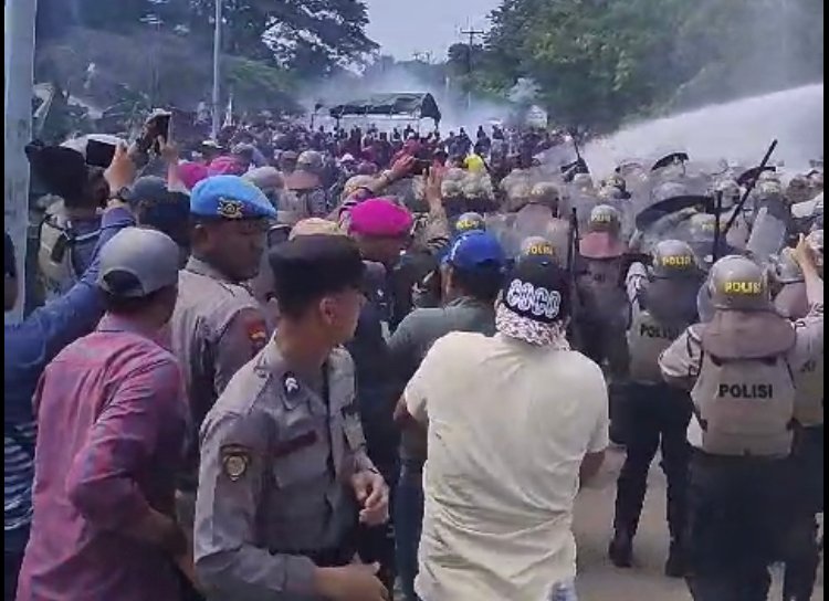bentrokan di jembatan 4 pulau Rempang