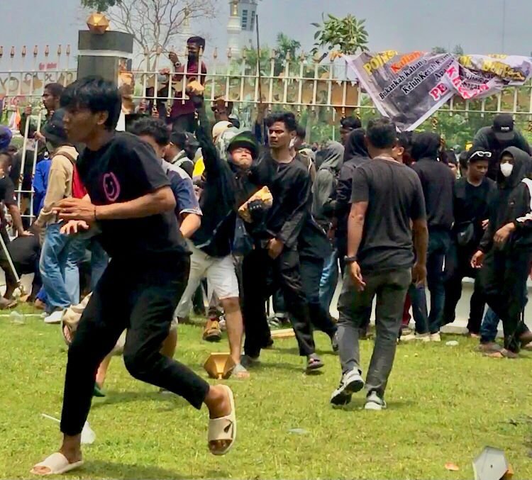 ricuh bp batam