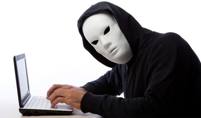 ‘Stranger danger’ in the online and real word
