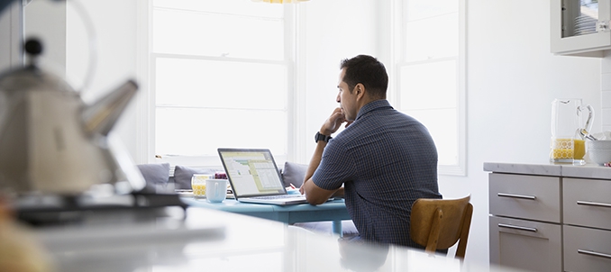 Part-time jobs in College: Pros and cons