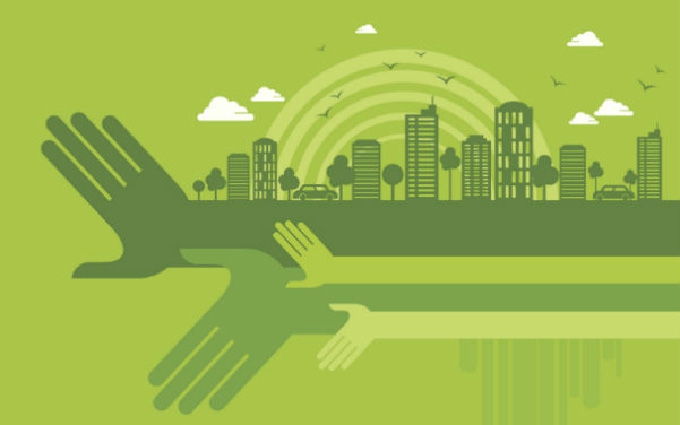 Tom Cummins stresses the urgency of Americans going green
