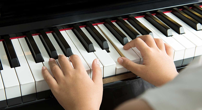 Learn how to play Piano online