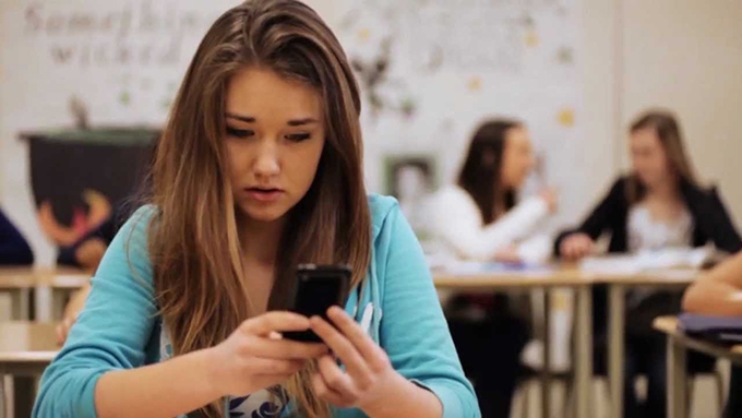 Combatting online bullying is different for girls and boys: here’s why
