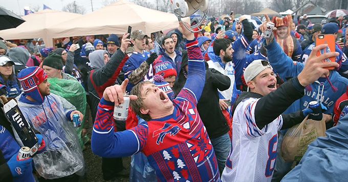 Booze and basketball: Why binge drinking increases during March Madness