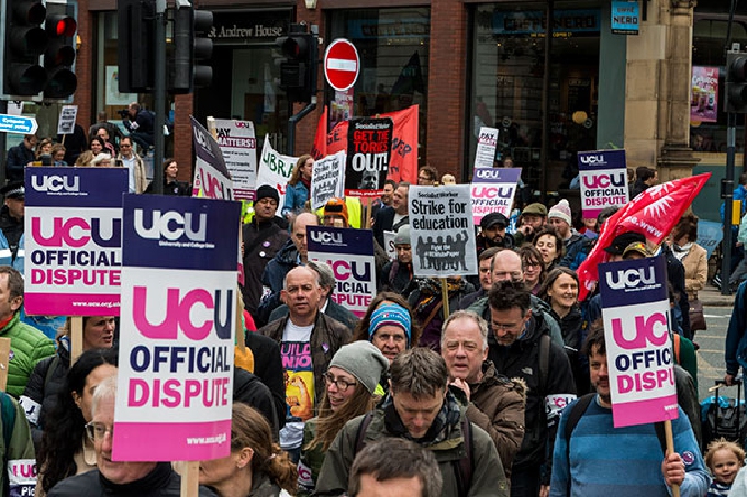 University lecturer explains why academics are striking over pension cuts