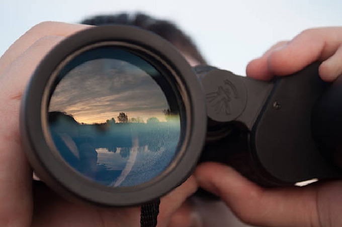 Searching for credible heretics: a new addition to academic research selection