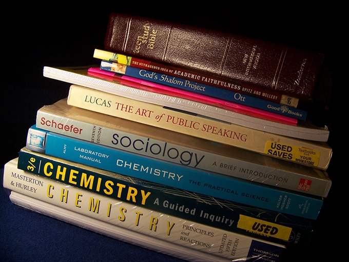 Could college textbooks soon get cheaper
