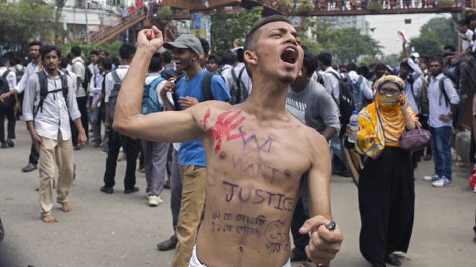 Dhaka: how speeding bus drivers sparked a student insurrection