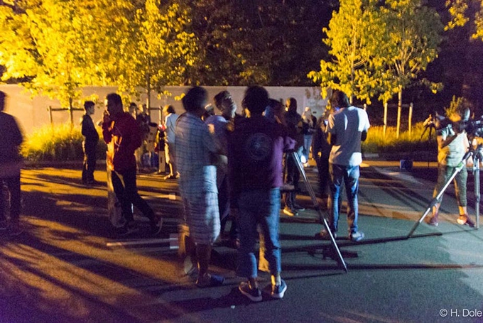 I watched the stars and danced jazz with migrants at the university (1)