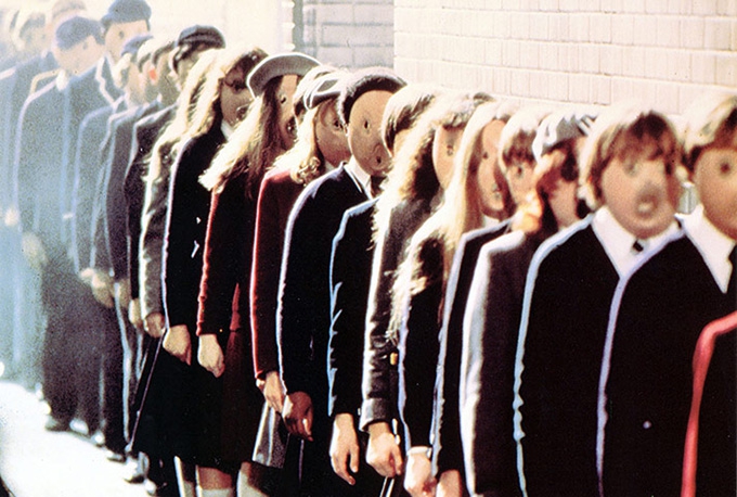 Conform to the social norm: why people follow what other people do