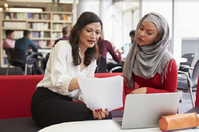 School agents benefit both Canada and China