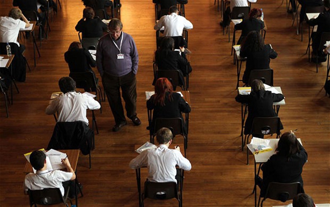 Should students apply to university after they receive their A-level results?