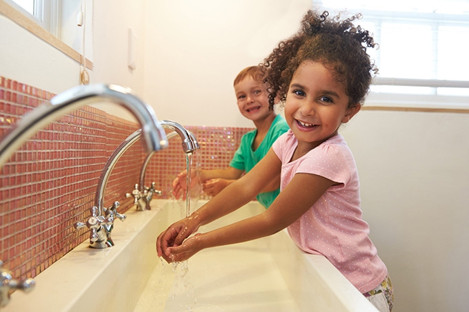 8 tips on what to tell your kids about coronavirus