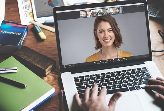4 weird things that happen when you videoconference