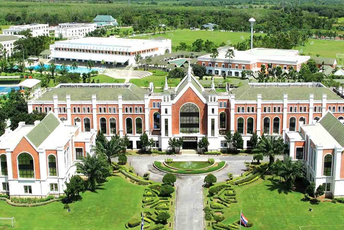 Admitting your child to a school in Thailand: What to expect?