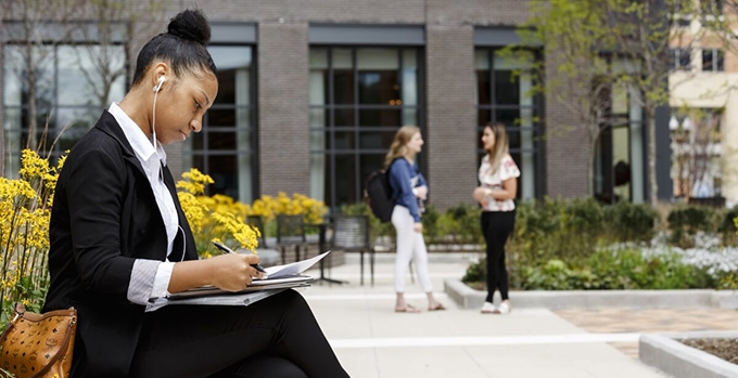 8 opportunities for 2020 graduates after leaving University