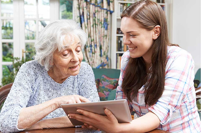 When children teach their grandparents to use screens
