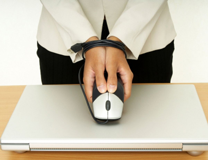 Campus free speech: Does it extend to what students say online?