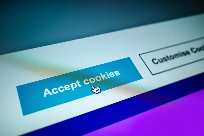 What does it mean to ‘accept’ or ‘reject’ all cookies, and which should I choose?