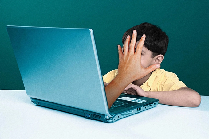 A parents’ guide to keeping kids safe online in the summer holidays