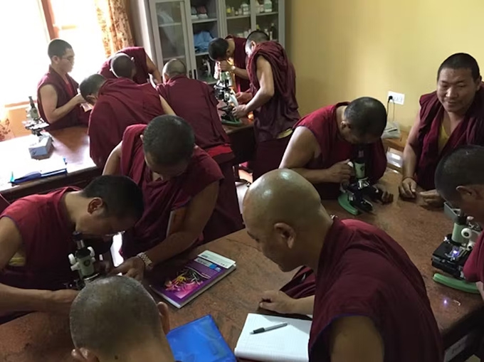 Tibetan Buddhist nuns are getting advanced degrees − and the Dalai Lama played a major role in that shift